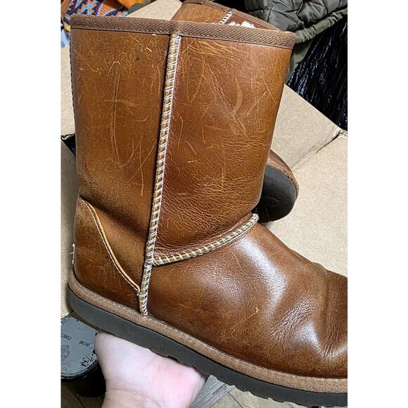 UGG AUSTRALIA CLASSIC SHORT LEATHER BOMBER BROWN CHESTNUT Size 7 - Picture 10 of 11